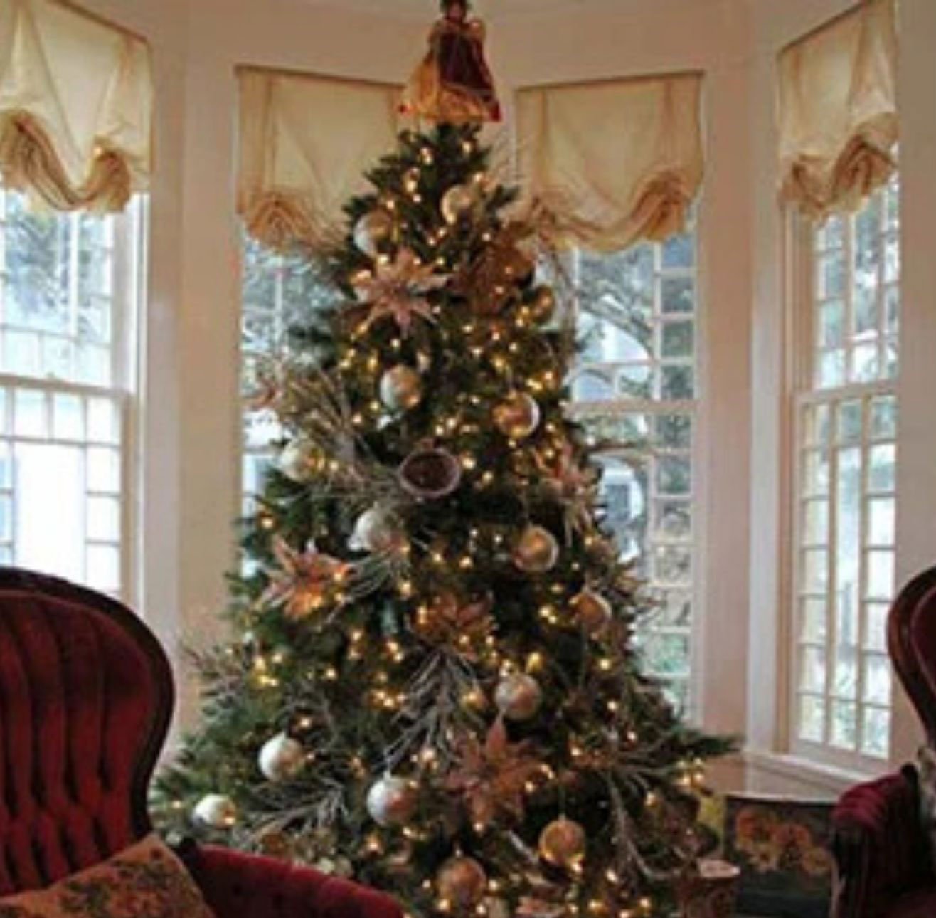Christmas tree decorated for the Holiday Tour of Homes