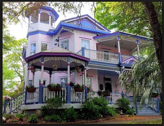 Victorian house on the Southport historic walking tour