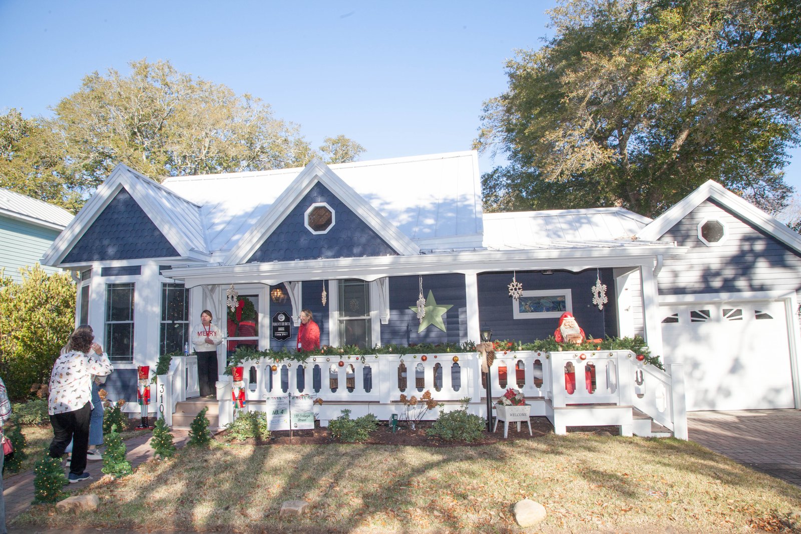 Decorated Southport home on the 2026 Holiday Tour of Homes